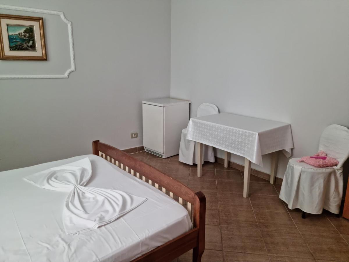 Guesthouse Novi Durrës 외부 사진