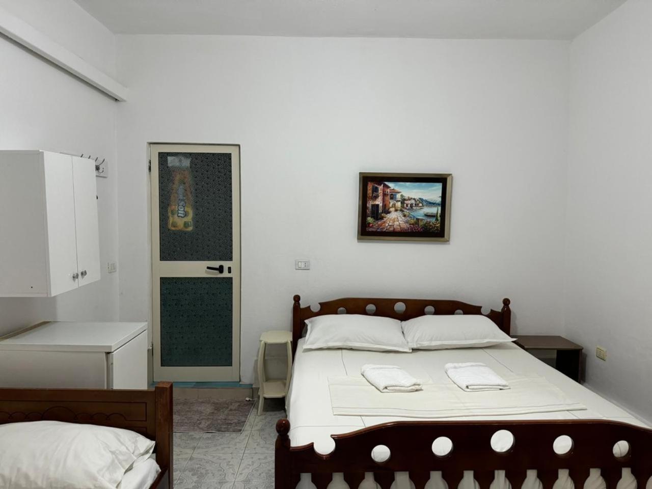 Guesthouse Novi Durrës 외부 사진